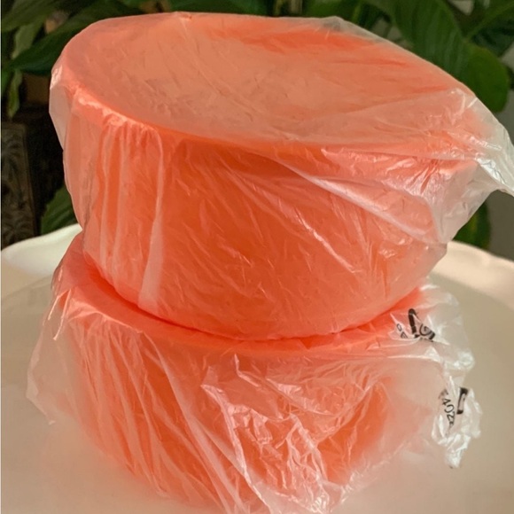 Tupperware Medium Go Round Containers - Picture 5 of 5